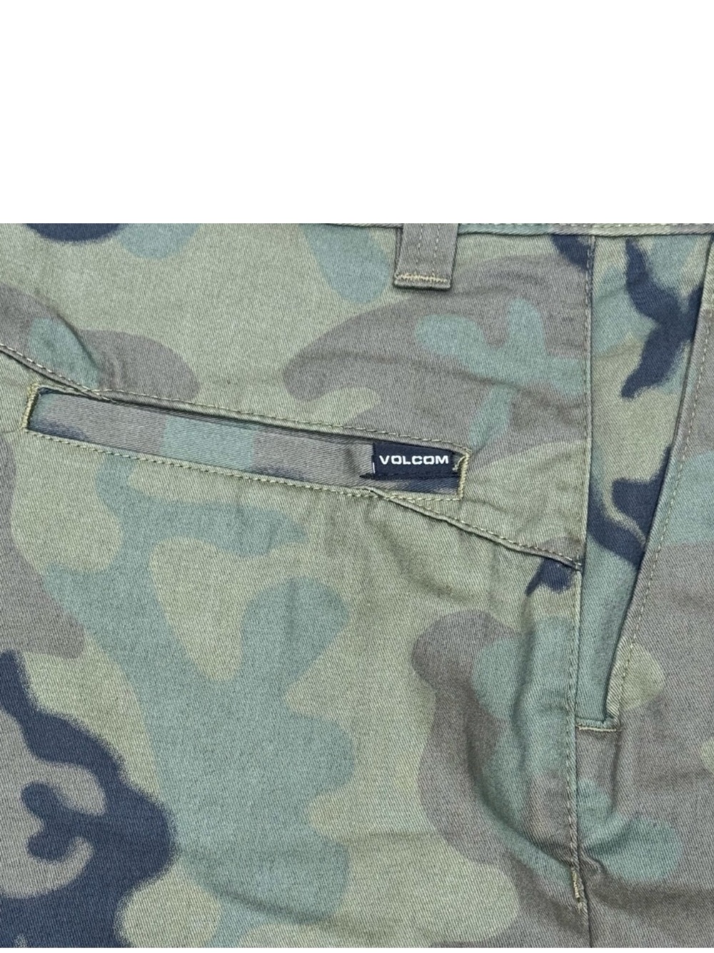 NWT Volcom Men’s VMonty 22 Camo Shorts Size 29 Casual Army Skate Military - Picture 8 of 10